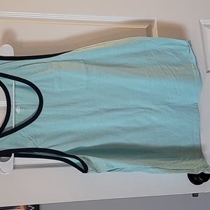 Lot of 4 Old Navy Tanks sz large